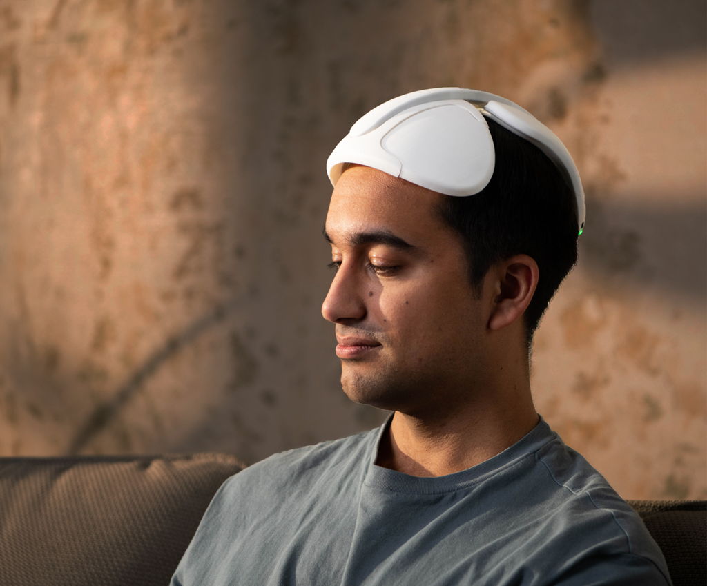 Pre-order | niostem wearable:  anti hair loss device 