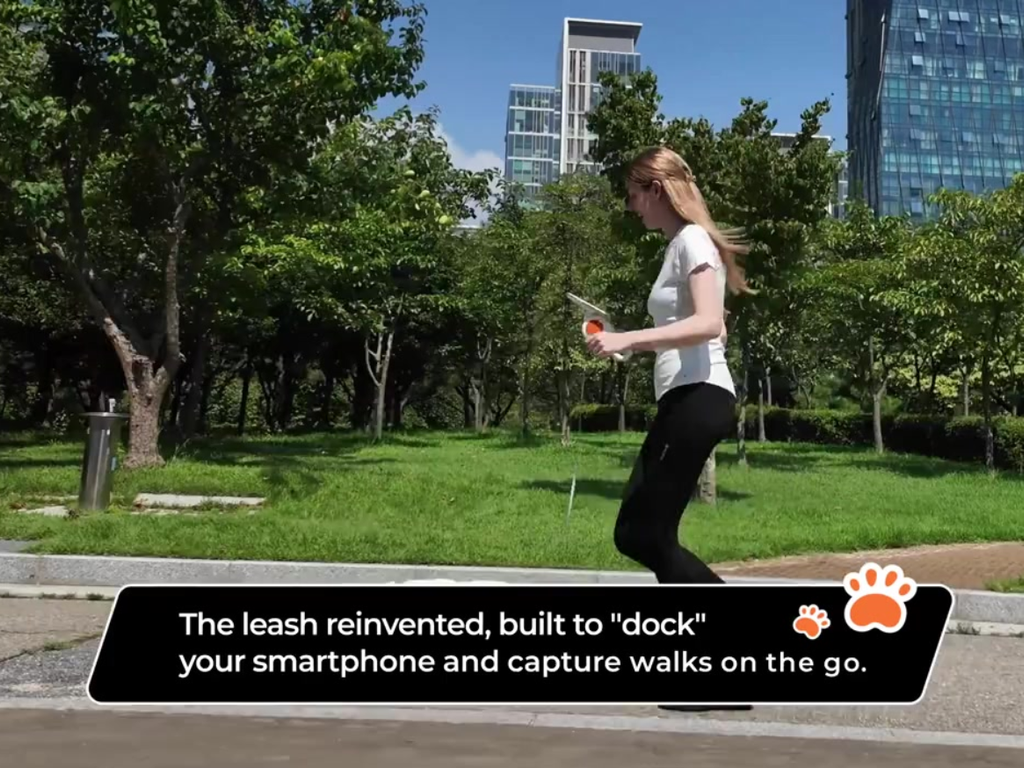 Capture your dog’s best moments, hands-free.