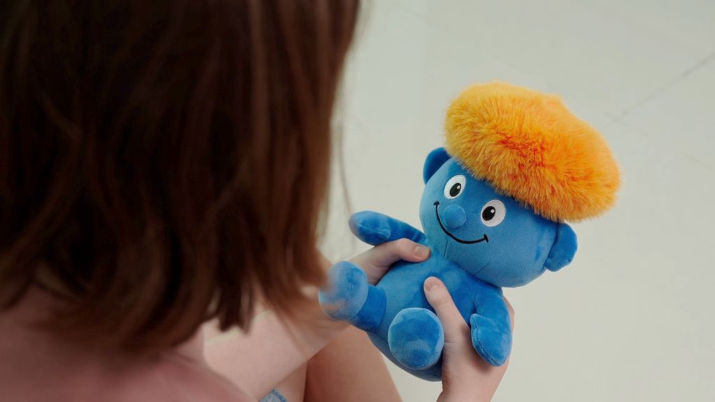MAXI: A Soft Toy That Talks With Your Child