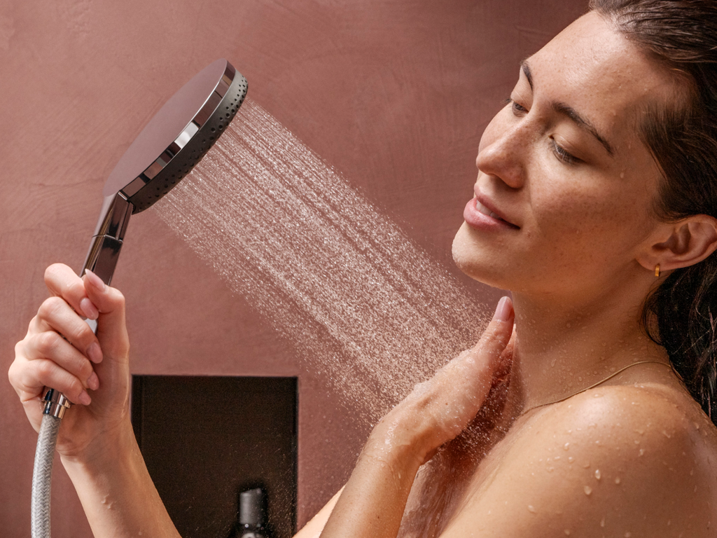 Juno Handshower: Half the Limescale, Half the Scrubbing