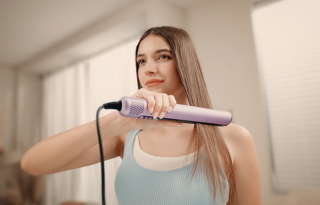Breakage-free Formula! Clamp-Free Flat Iron