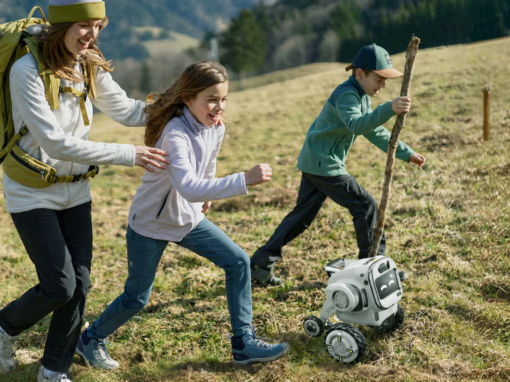 Rovar X3: Your Intelligent Outdoor Companion