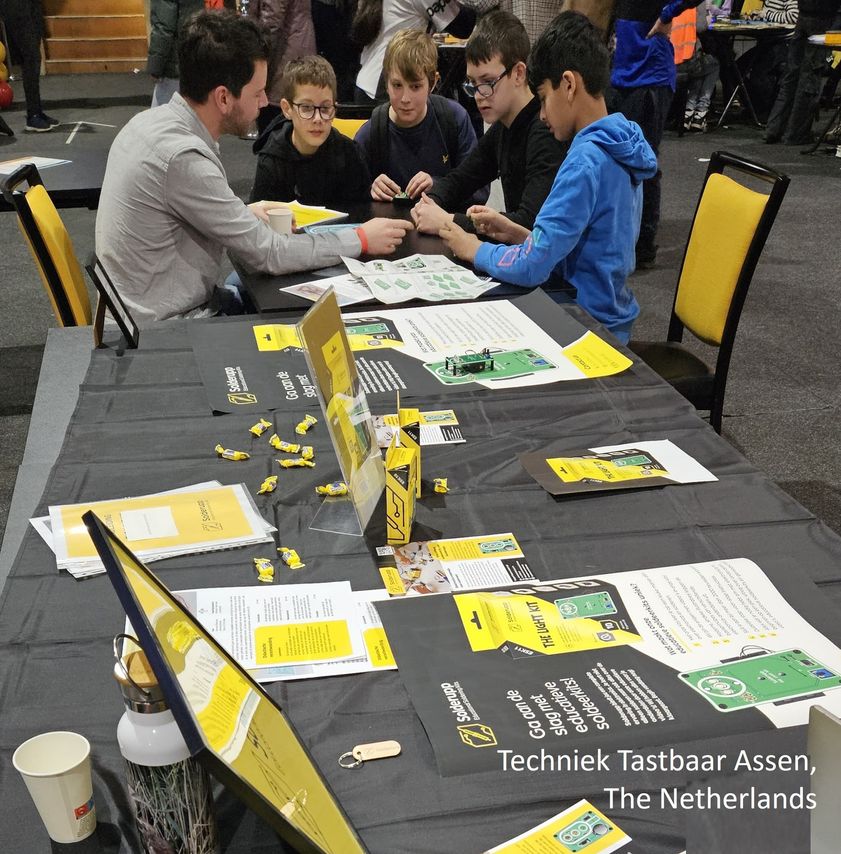 Solderupp combines electronics with art