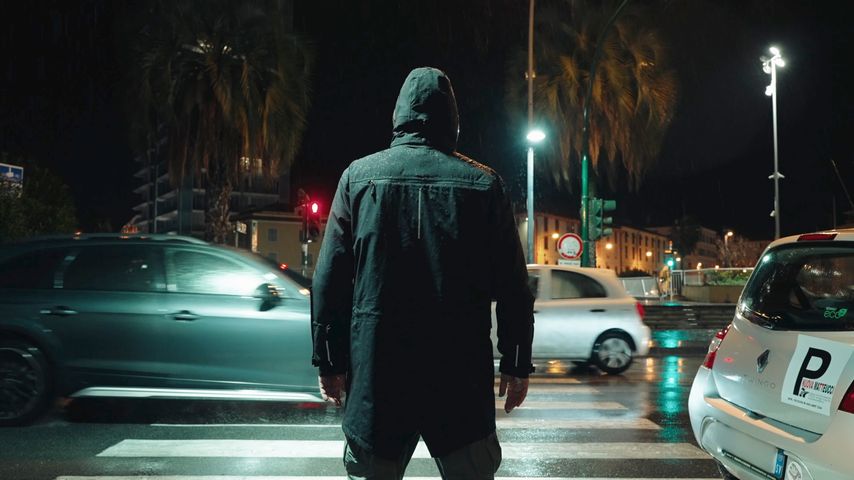 THIEF-PROOF BY DESIGN—NOT BY BULK!